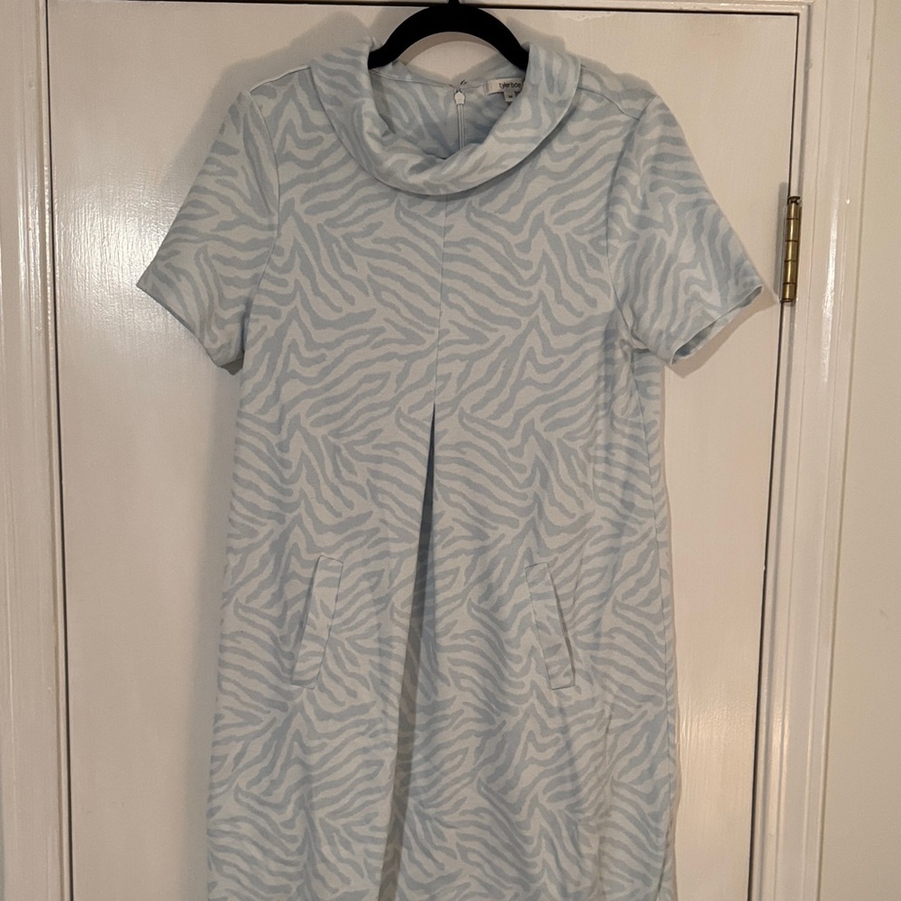 Light Blue Zebra Print Tyler Boe Short Sleeve Shift Dress